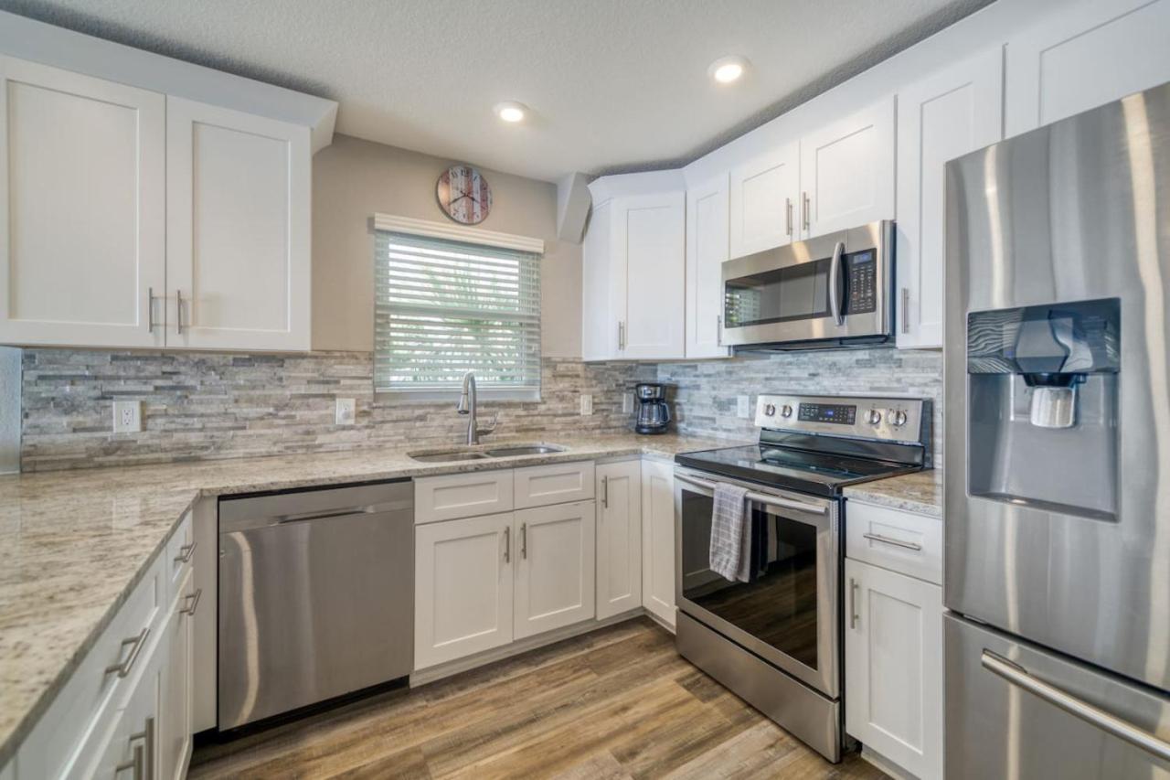 Four Shores Unit 3 Gulf Condo Direct Gulf With Pool And Spa Clearwater Beach Eksteriør bilde